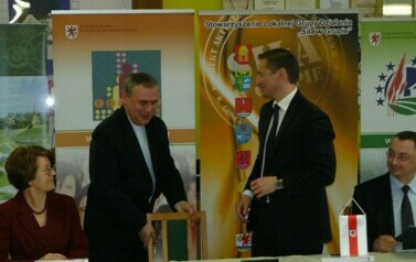 Siła w Grupie - podpisanie um&oacute;w 16.04.2012 r. 9